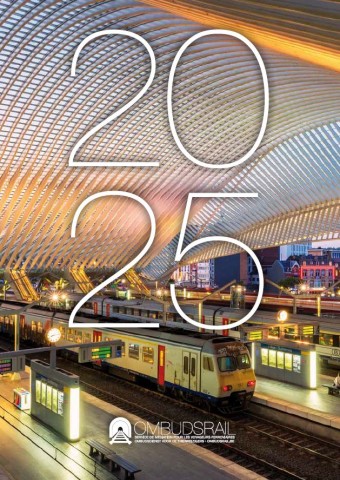 foto van het station van Luik Guillemins met treinen aan het perron, opschrift 2025 met logo Ombudsrail - Photo de la gare de Liège-Guillemins avec des trains à quai, inscription « 2025 » et logo Ombudsrail - Foto des Bahnhofs Lüttich-Guillemins mit Zügen am Bahnsteig, Aufschrift „2025“ mit dem Logo von Ombudsrail
