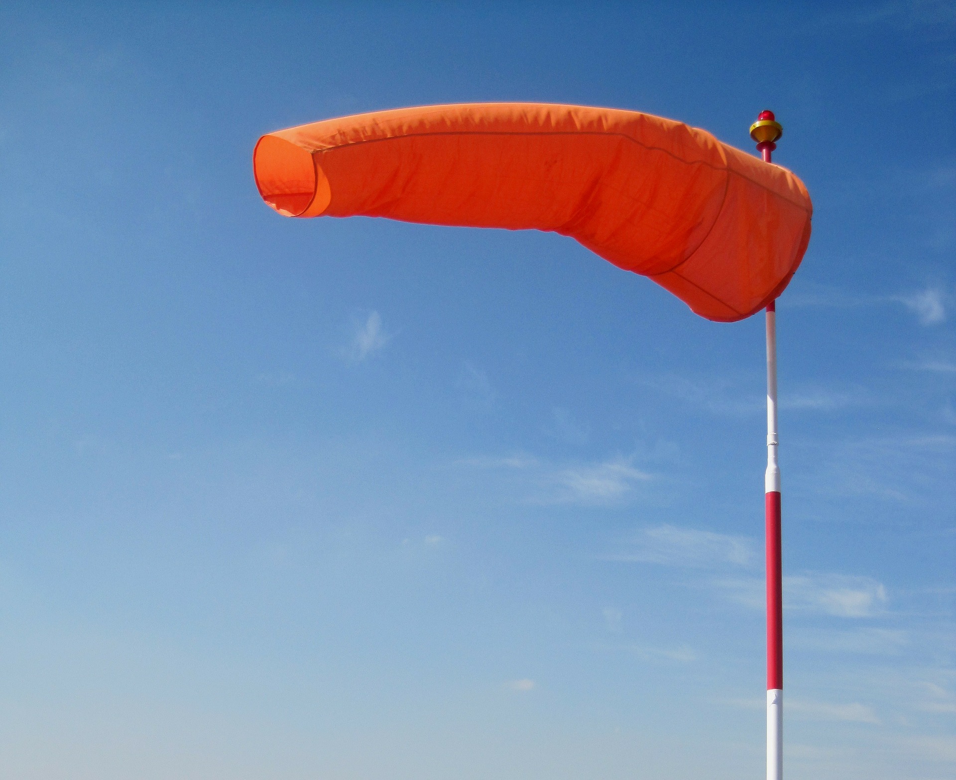 windsock-g318524731_1920