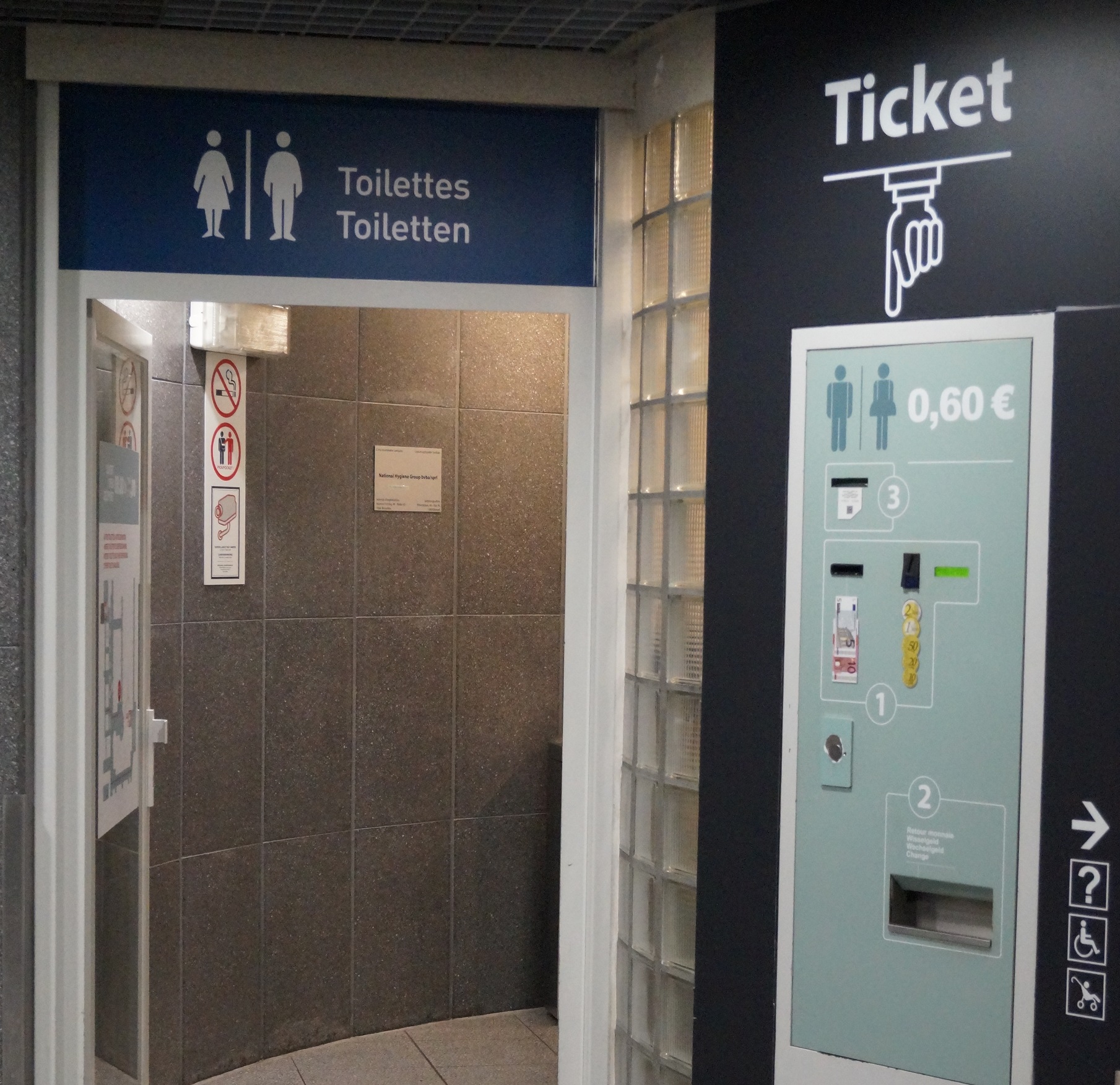 toiletten Brussel-Zuid - toilettes Bruxelles-Midi